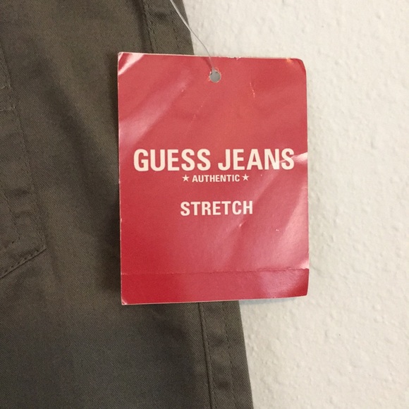 Guess Polynesian princess Capri pants women’s - Picture 3 of 5